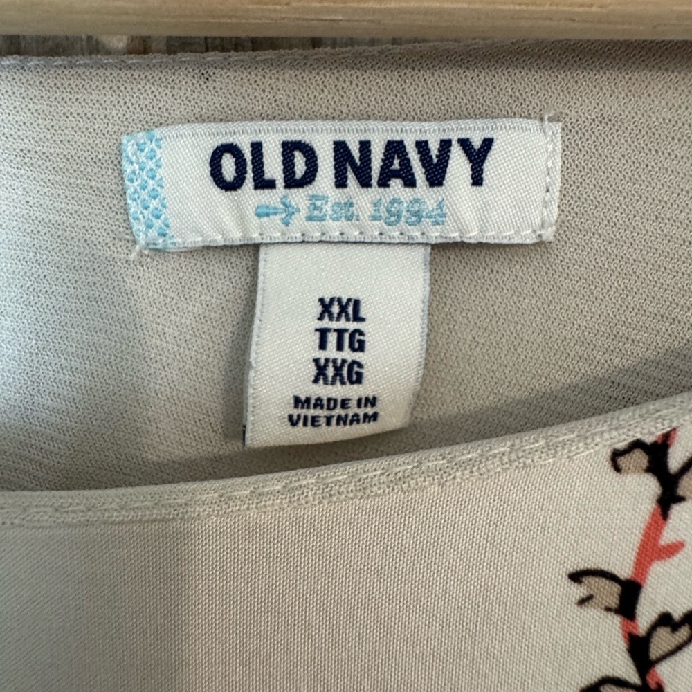 Women's Old Navy Cream and peach Floral Dress - Picture 3 of 4
